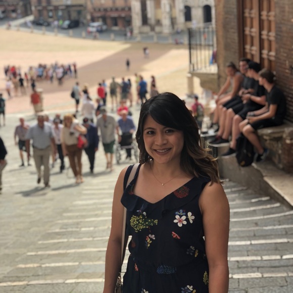 Meet your Posher, Christine - Picture 1 of 1